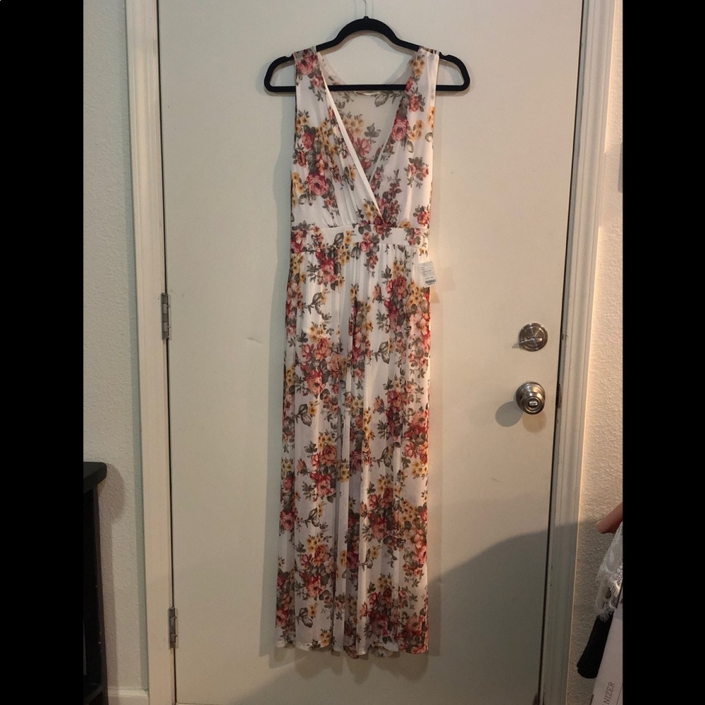 *NWT*Mind Code | Sheer maxi |